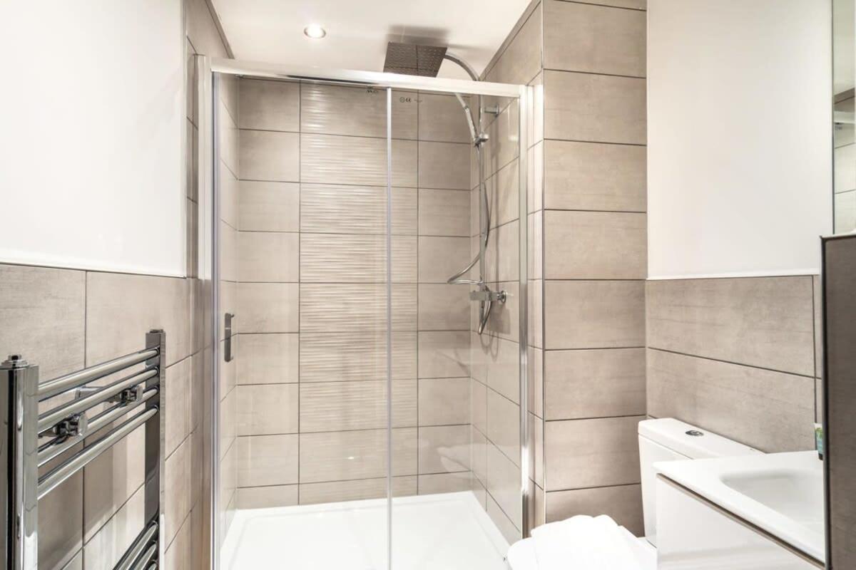 Stayzeni, Alexandra Rise Manchester 2 Bed Flat Extérieur photo